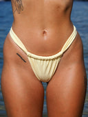 Lizzie Adjustable Bottom Yellow Butter